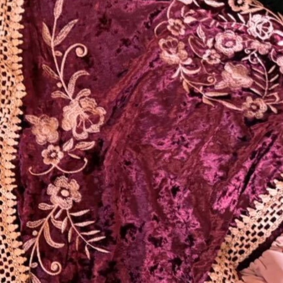 Boho Burgundy Velvet Floral Embroidered Ruffle Detail Kimono Cardigan - Picture 10 of 16